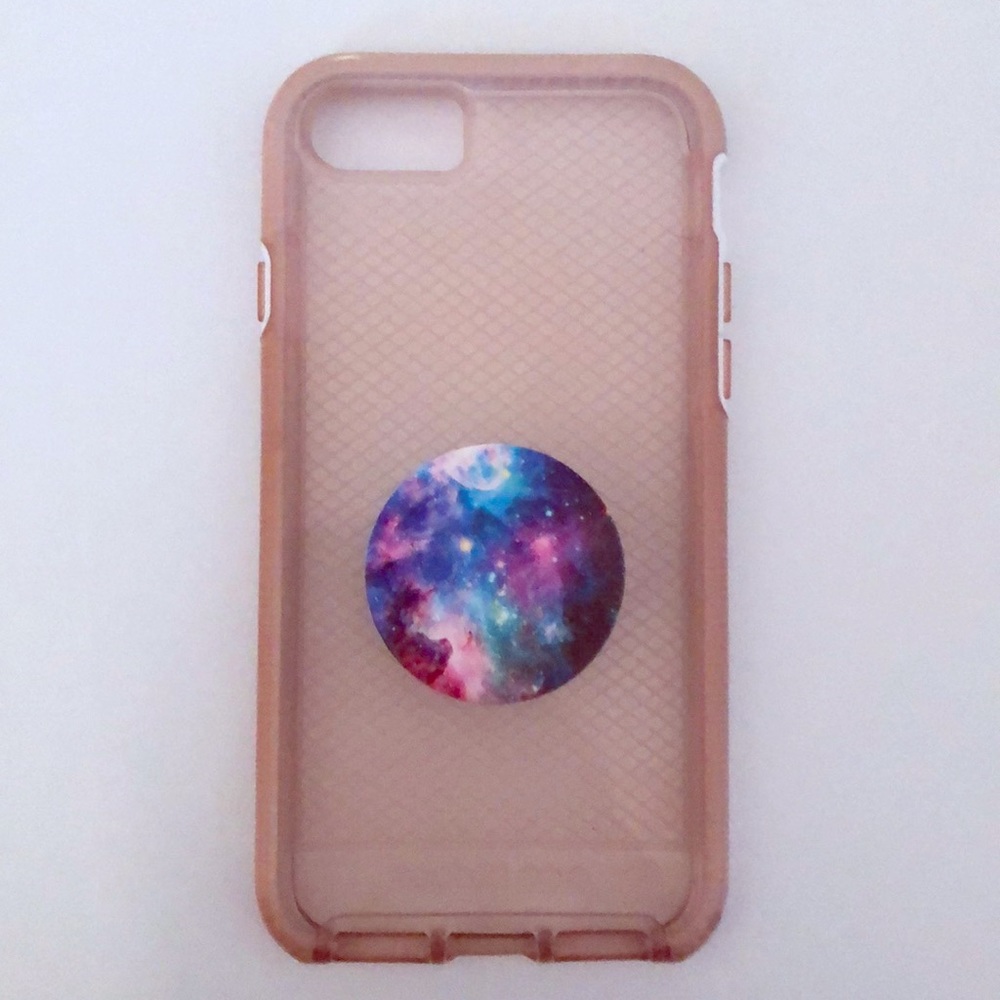 Light pink iPhone 7 case with pop socket
